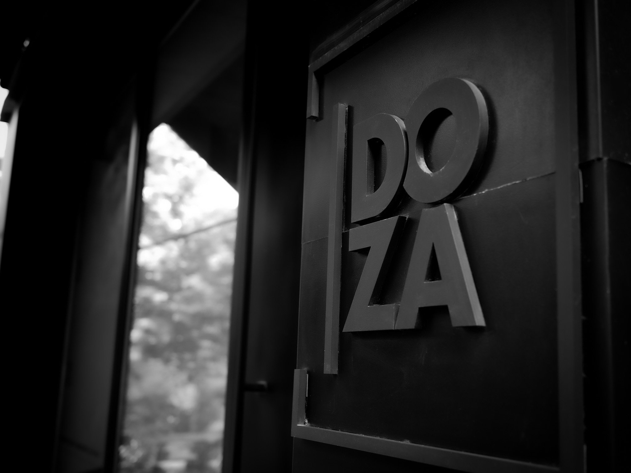 About | Doza Gallery